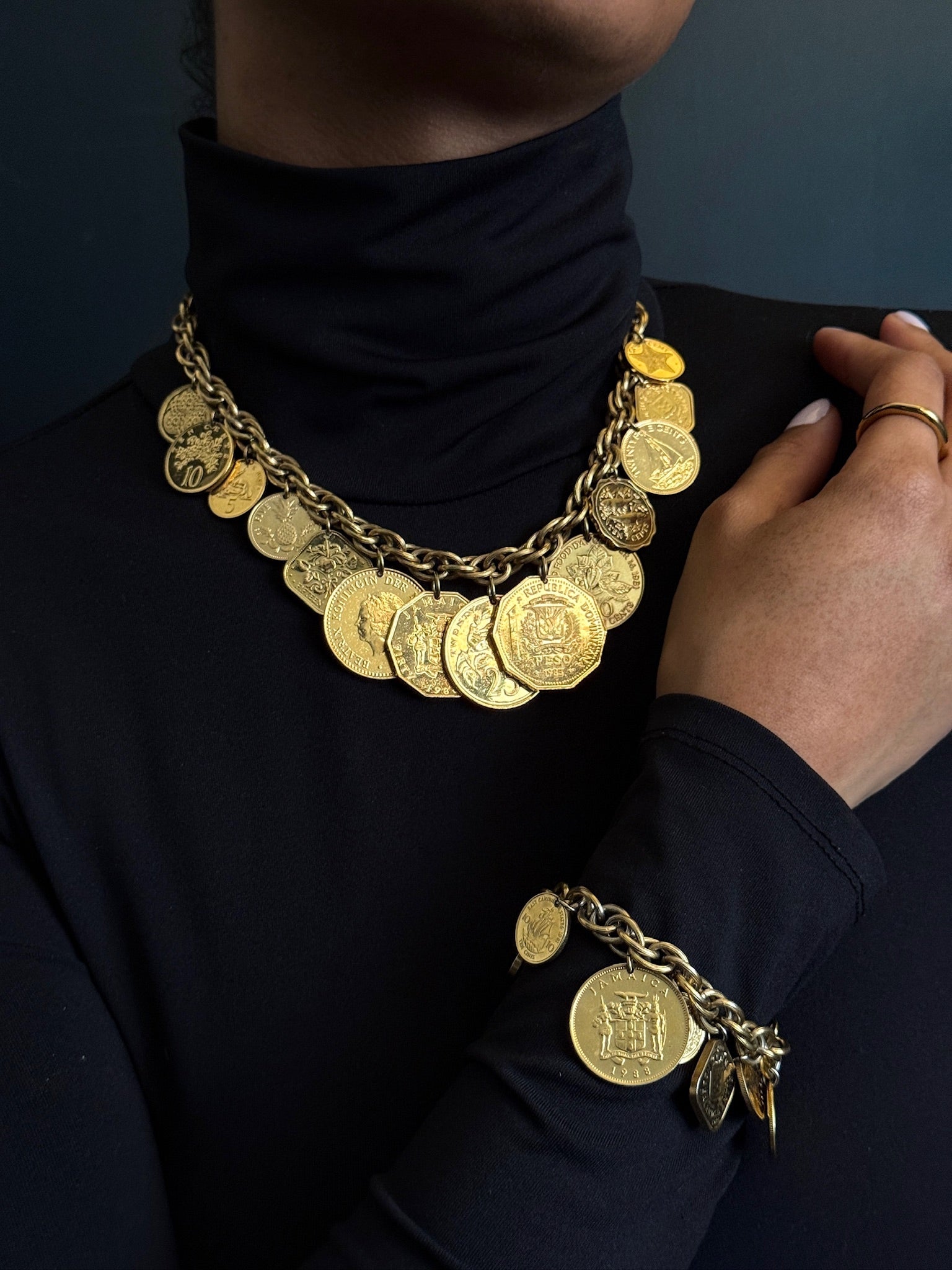 1986 Vintage Franklin Mint Golden Caribbean Coin Necklace – Boho 