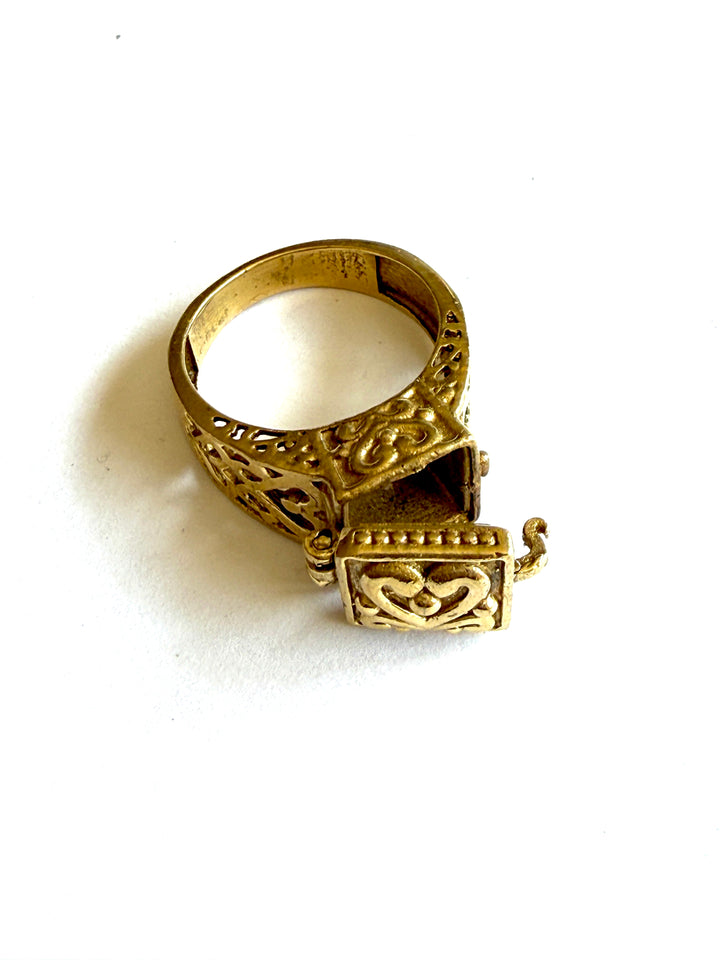 Ceri Locket Ring