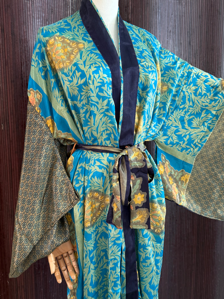 BG Kimono/Robe 10