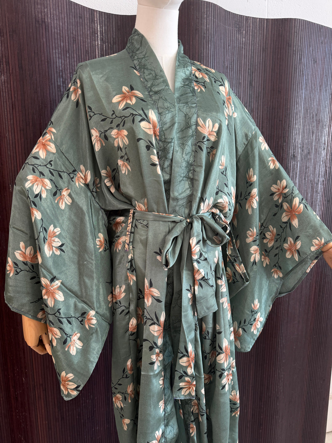 BG Kimono/Robe 16