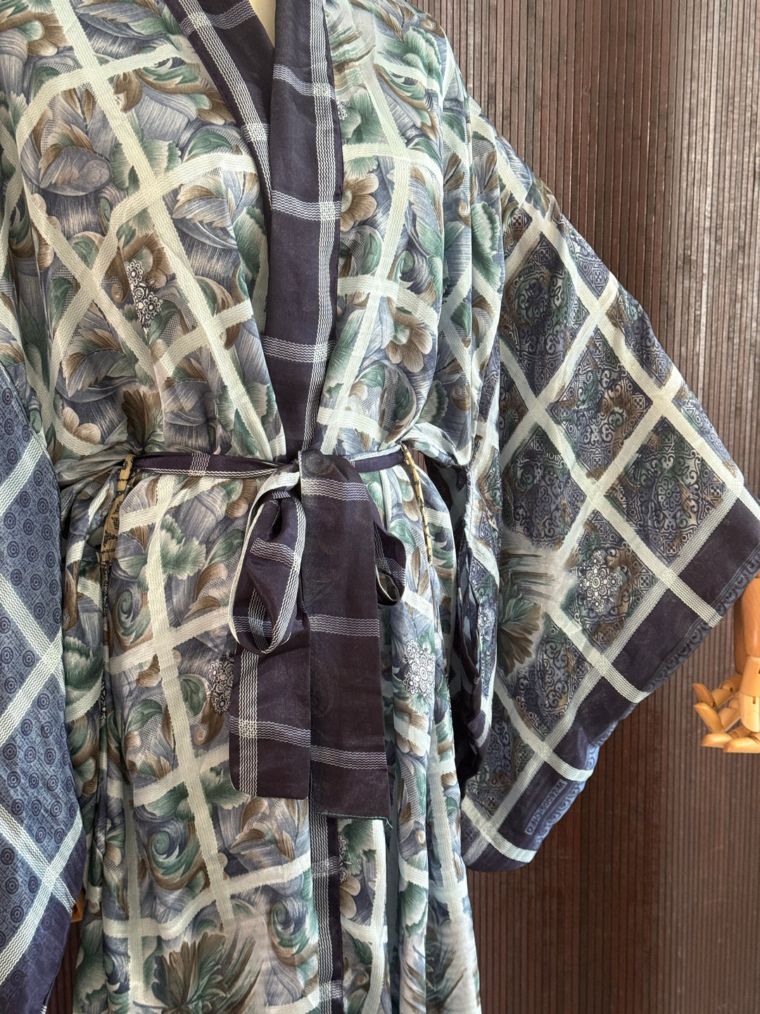 BG Kimono/Robe 24