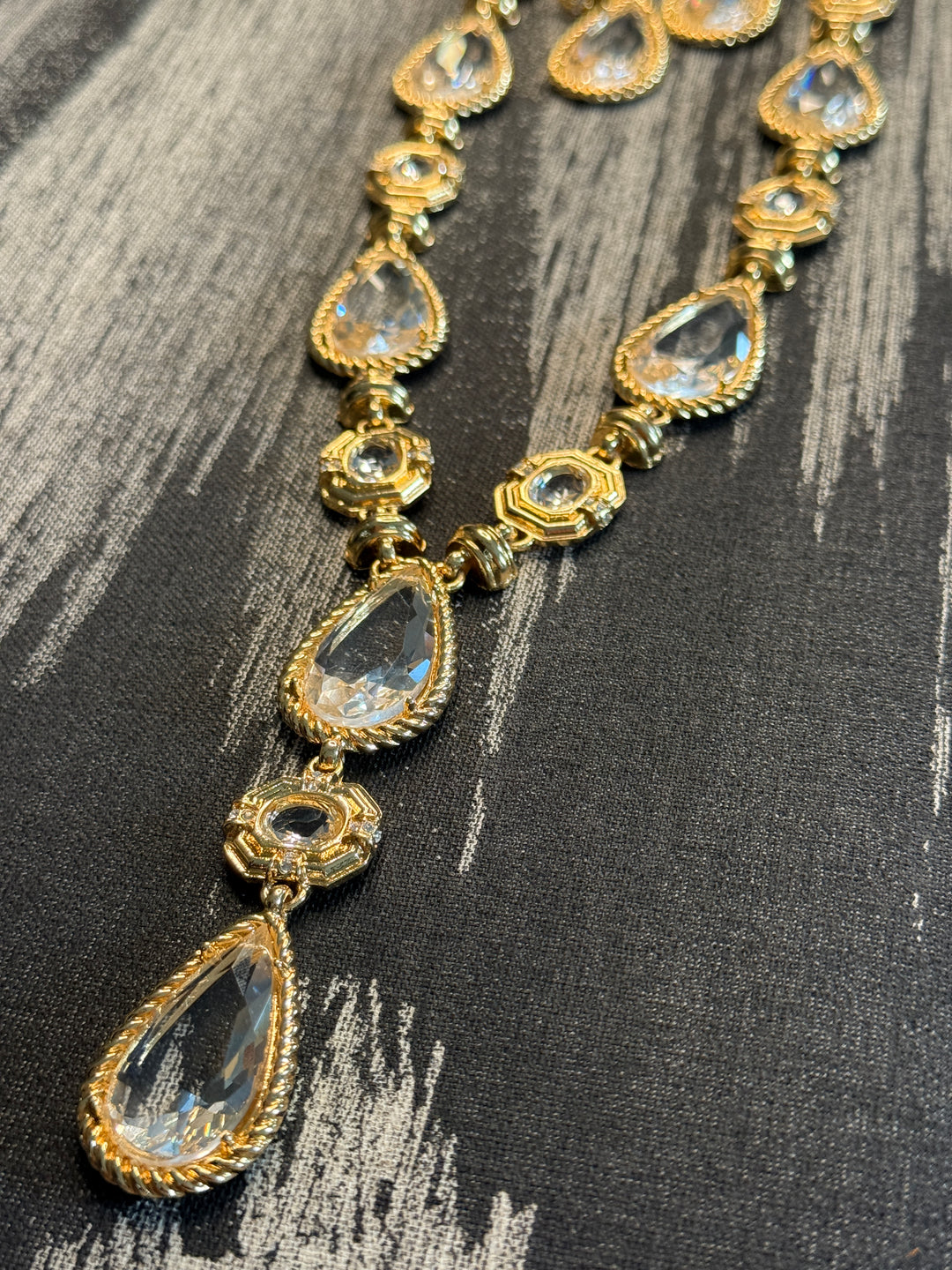 Classic Catwalk John Clear glass Necklace set