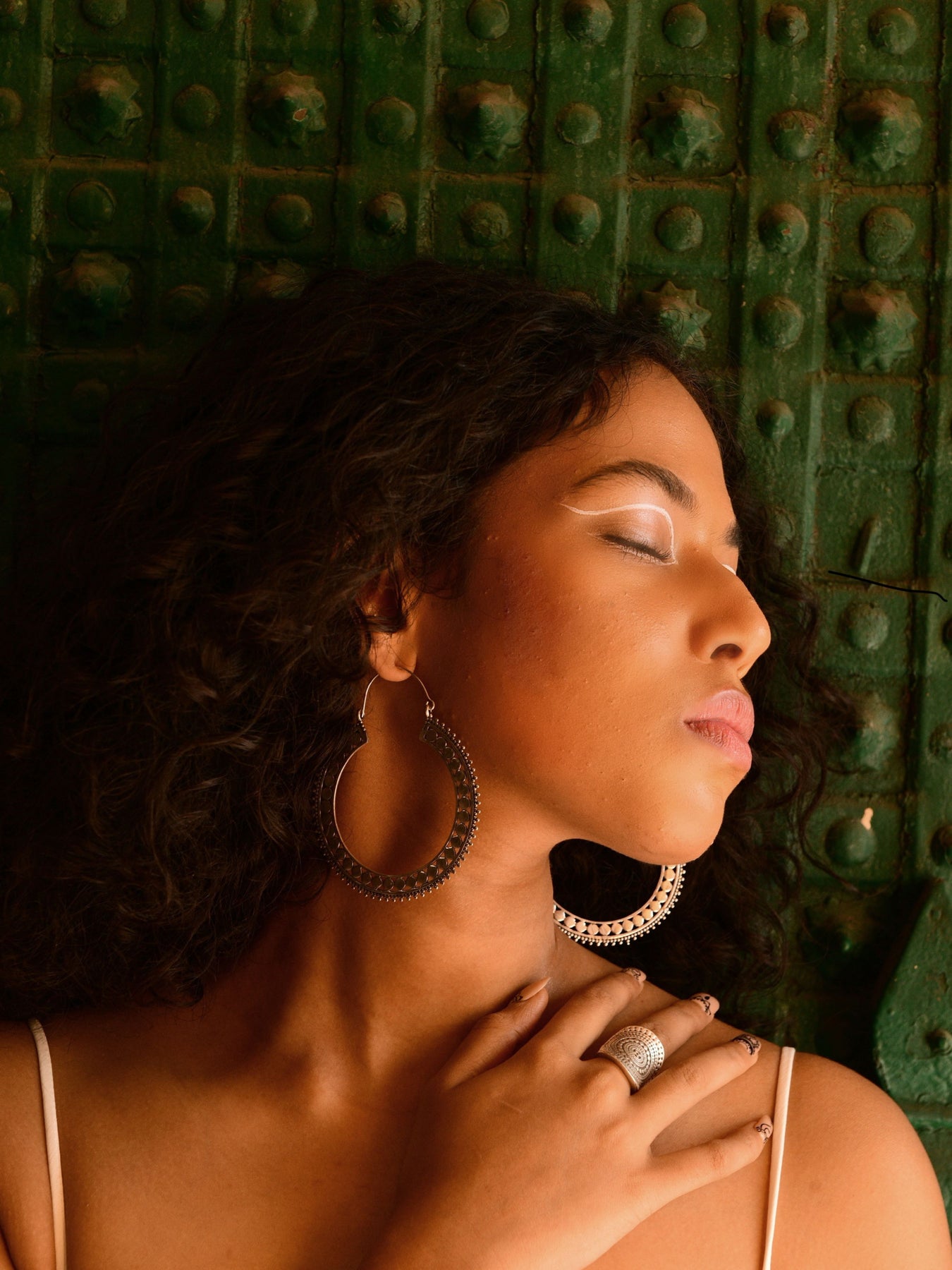 Alina Rose: Unmasking The Icon